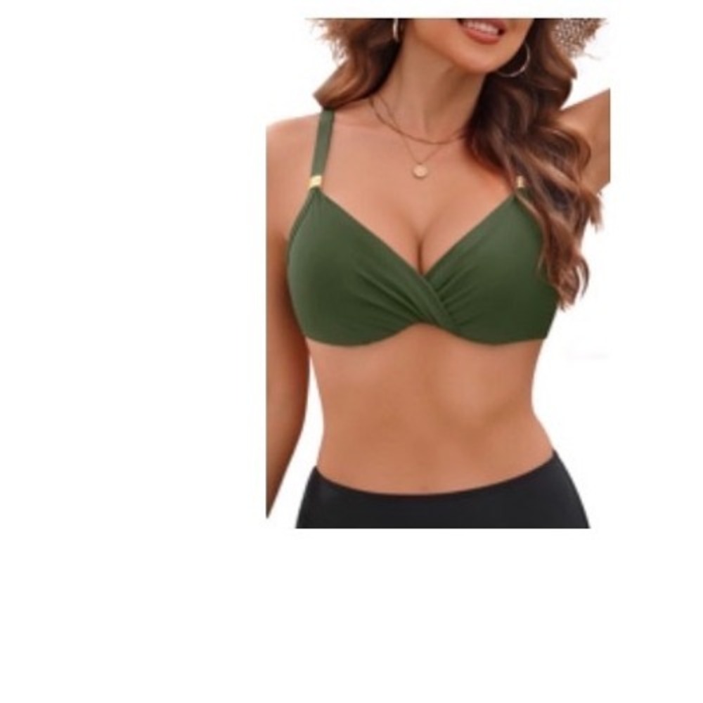 AQEVE Women Olive Green Twist Front Underwire Bikini Top Gold Hardware Size M‎